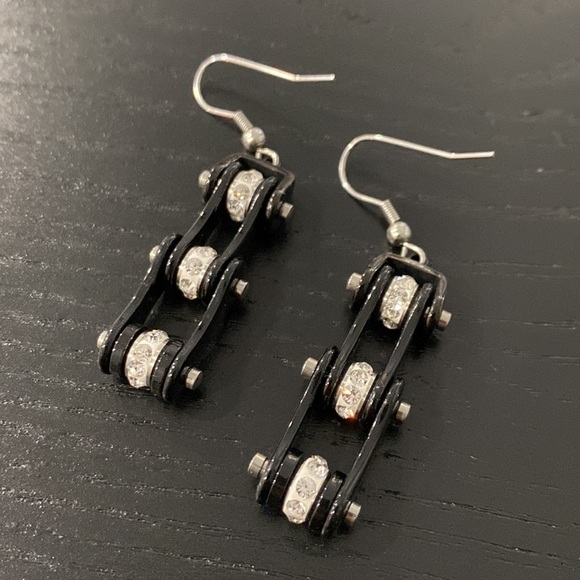 Black and Silver Bike Chain Earrings - Picture 1 of 5